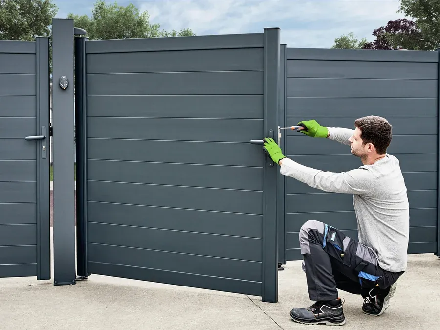 installation-portail-cote-bati